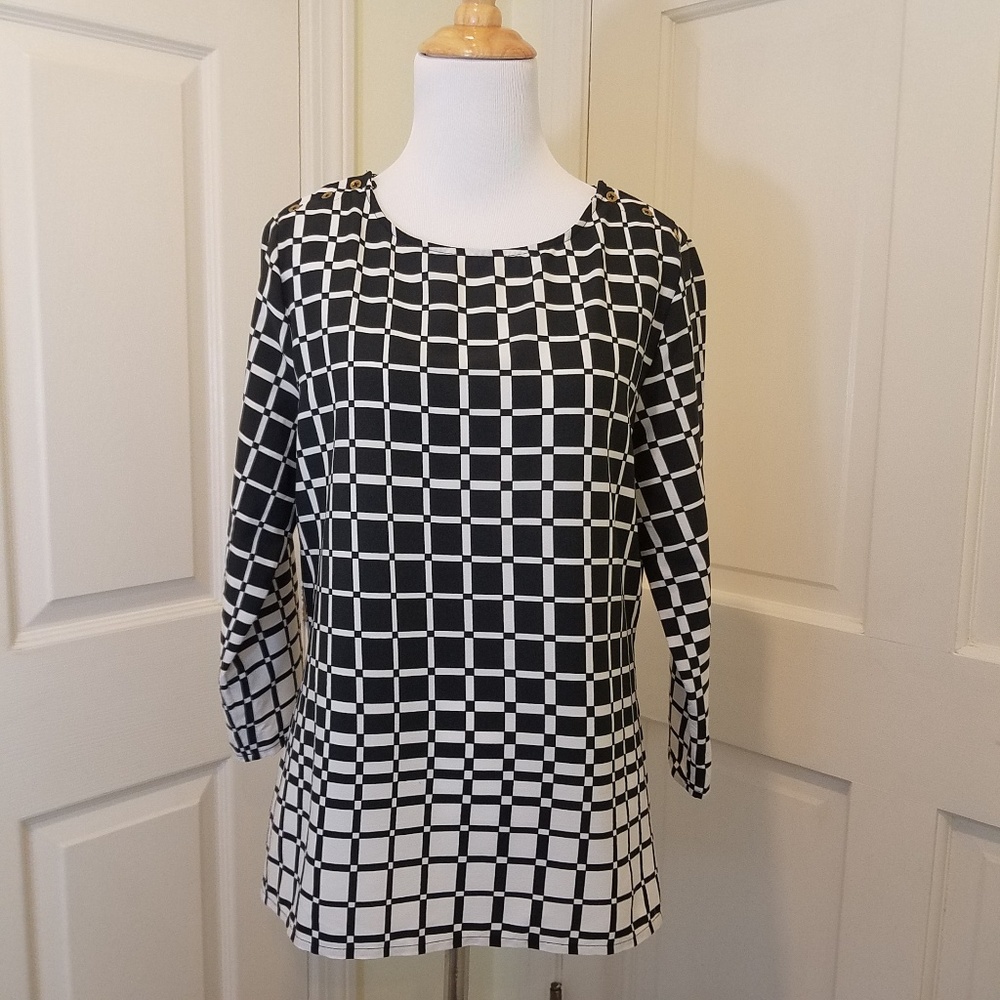 BANANA REPUBLIC BLACK/WHITE WINDOWPANE BLOUSE